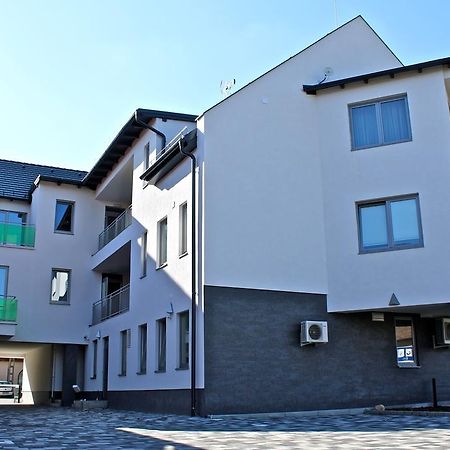 Olive Apartman Sárvár Exterior foto