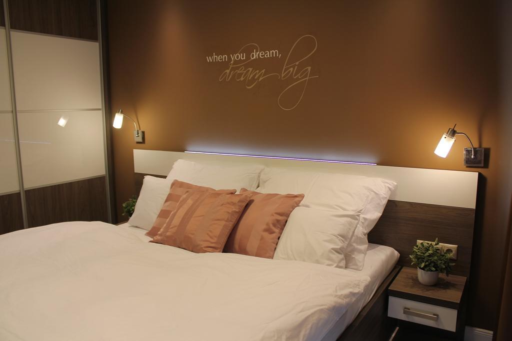Olive Apartman Sárvár Zimmer foto